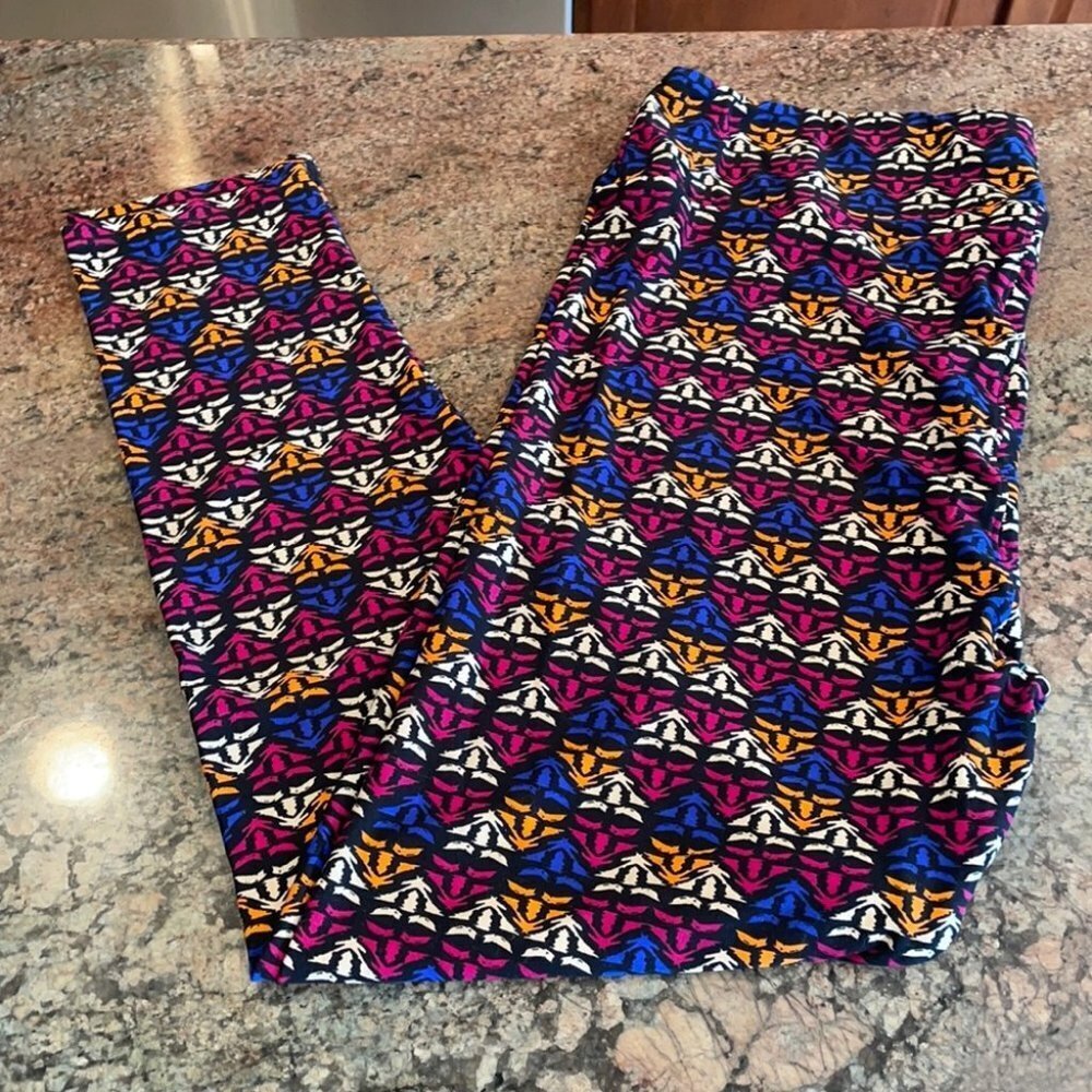 TC2 NWOT LuLaRoe Leggings D02 5230